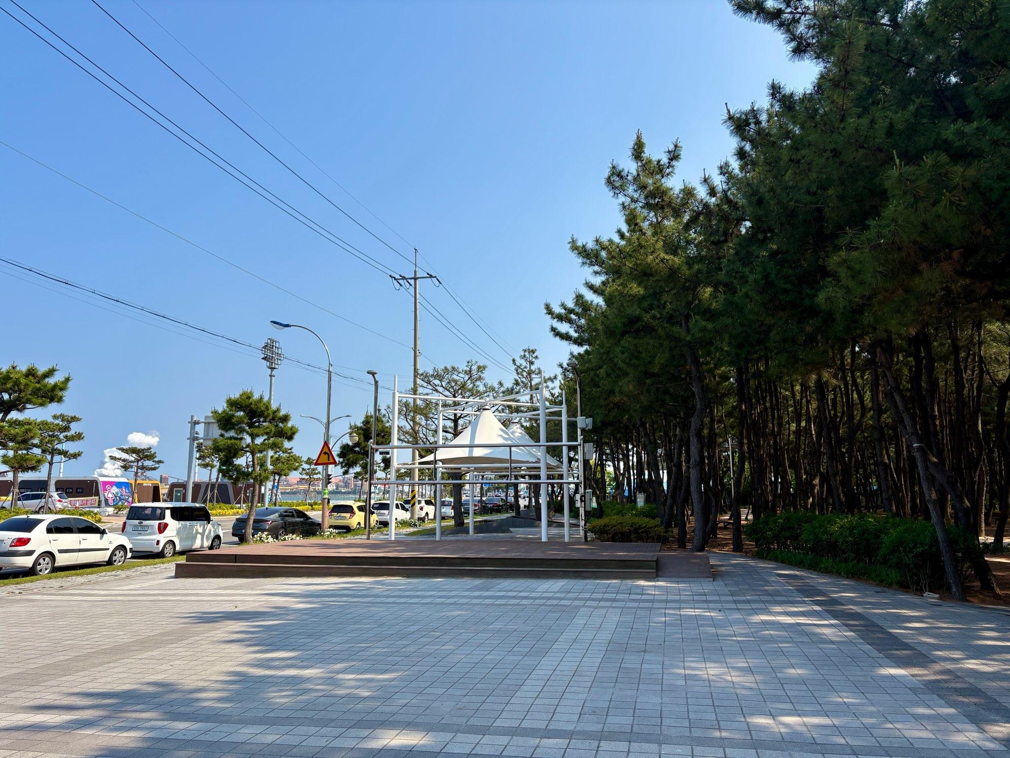 송도 솔밭 물빛누리공원 야외공연장 전경